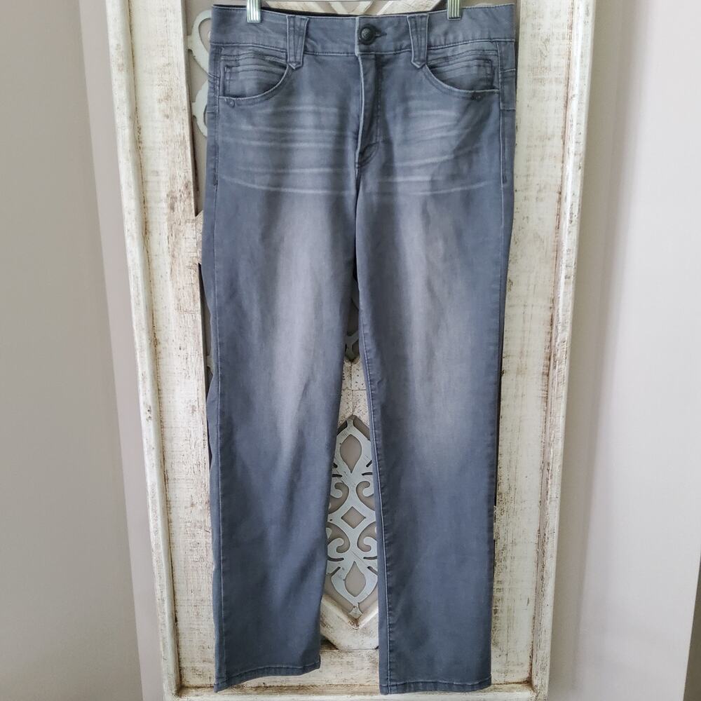 Democracy Gray Wash Ab Solution Booty Lift Straight Leg Jeans 8P NWT